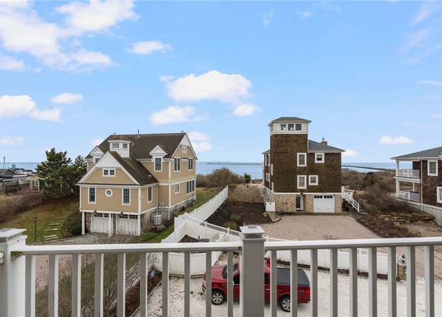 Property at 232 C Sand Hill Cove Rd Unit 232 C, Narragansett, RI 02882, 2 beds, 2.5 baths