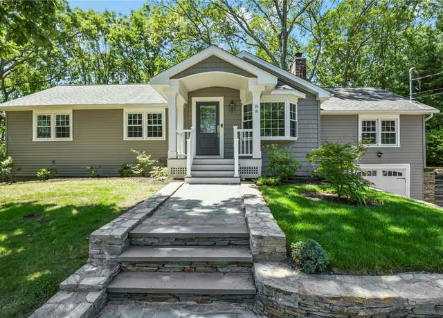 Property at 88 Grand View Rd, East Greenwich, RI 02818, 3 beds, 1 bath