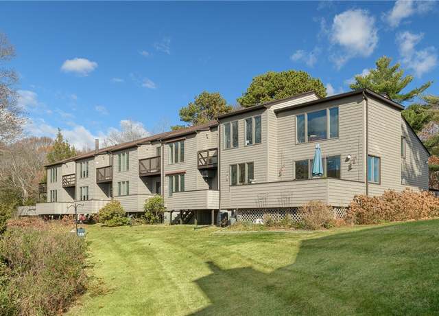 Property at 255 Fishing Cove Rd, North Kingstown, RI 02852, 2 beds, 2 baths