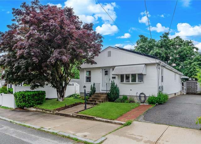 Property at 75 Columbus St, Providence, RI 02908, 2 beds, 1 bath