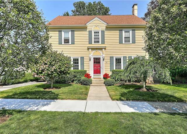Property at 41 Stadium Rd, Providence, RI 02906, 5 beds, 2.5 baths