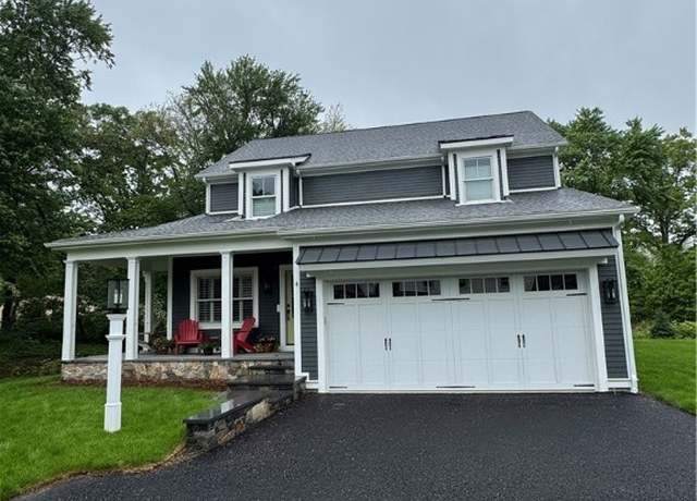 Property at 4 Violet Ct, East Greenwich, RI 02818, 3 beds, 3.5 baths