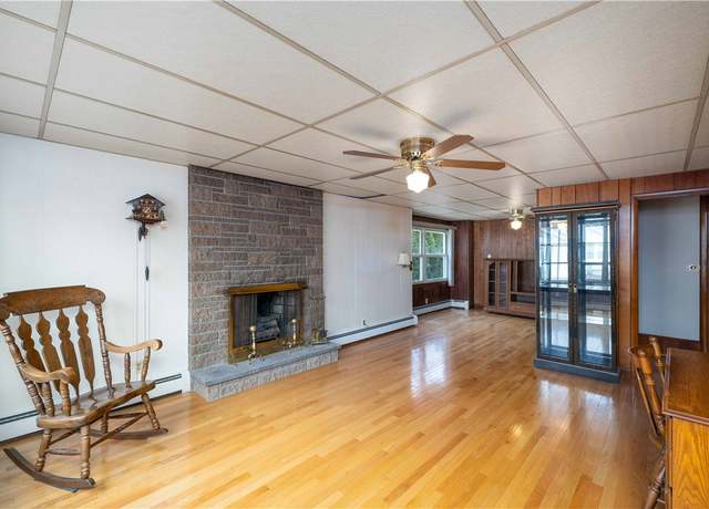 Property at 40 Centre St, East Providence, RI 02916, 2 beds, 1 bath