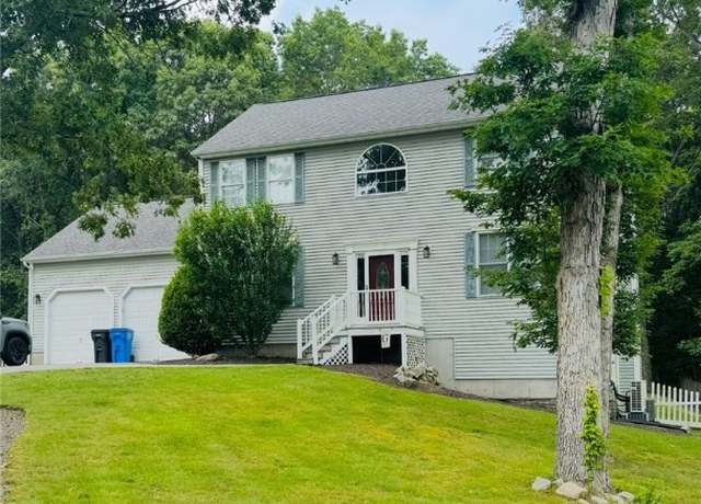 Property at 20 Canton Ct, Cranston, RI 02921, 3 beds, 3.5 baths