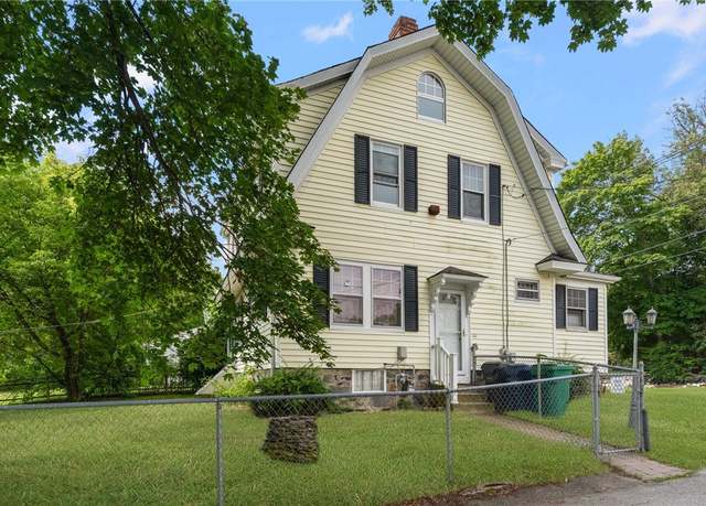 Property at 4196 Post Rd, Warwick, RI 02818, 4 beds, 1.5 baths