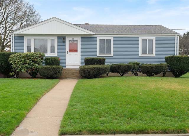 Property at 90 Waycross Dr, Warwick, RI 02888, 3 beds, 1 bath