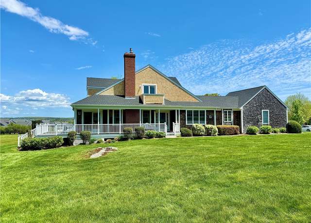 Property at 62 Ferry Landing Cir, Portsmouth, RI 02871, 2 beds, 3.5 baths