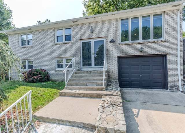 Property at 91 Curry Rd, Cranston, RI 02920, 3 beds, 2 baths
