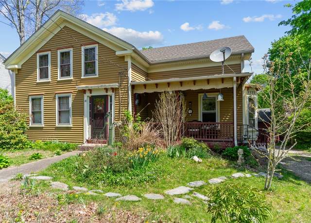 Property at 48 Highview Ave, Hopkinton, RI 02832, 3 beds, 1.5 baths