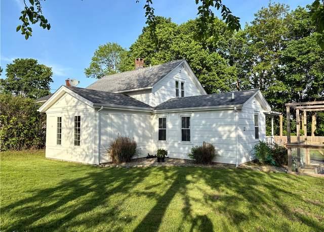 Property at 39 Union St, East Greenwich, RI 02818, 2 beds, 2 baths