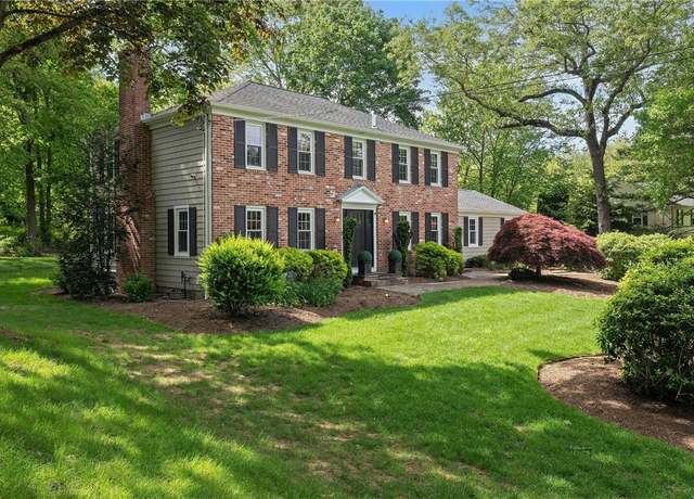 Property at 125 Cindyann Dr, East Greenwich, RI 02818, 4 beds, 3.5 baths