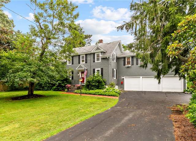 Property at 303 Washington Rd, Barrington, RI 02806, 4 beds, 2.5 baths