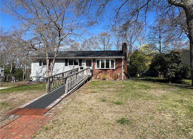 Property at 57 Rawlingson Dr, Coventry, RI 02816, 3 beds, 1 bath