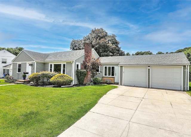 Property at 23 Robert Cir, Cranston, RI 02905, 3 beds, 1 bath