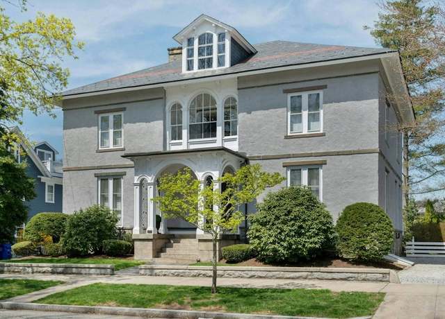 Property at 89 State St, Bristol, RI 02809, 6 beds, 3 baths