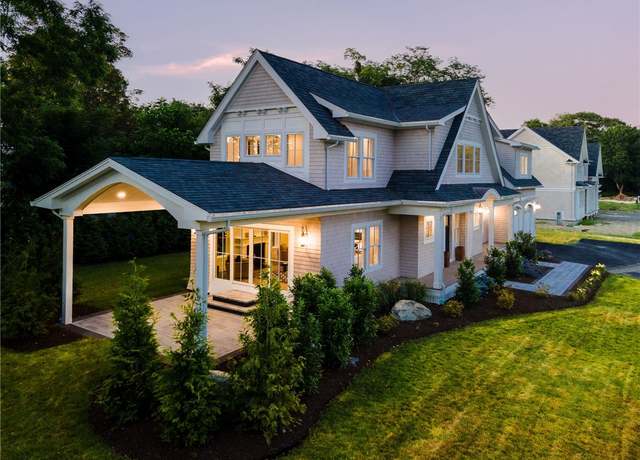 Property at 1 Knowlton Ct, Bristol, RI 02809, 4 beds, 3.5 baths
