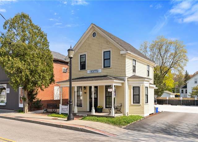 Property at 74 Maple Ave, Barrington, RI 02806, 1 bed, 1.5 baths