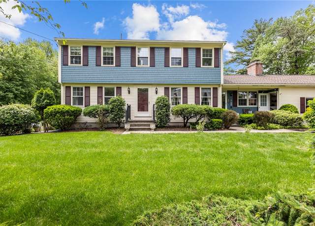 Property at 4 Tall Pines Dr, Barrington, RI 02806, 4 beds, 2.5 baths