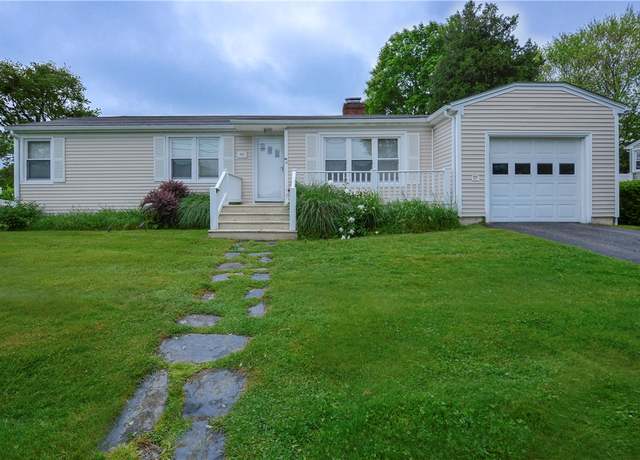 Property at 44 Dudley Ave, Newport, RI 02840, 3 beds, 1.5 baths