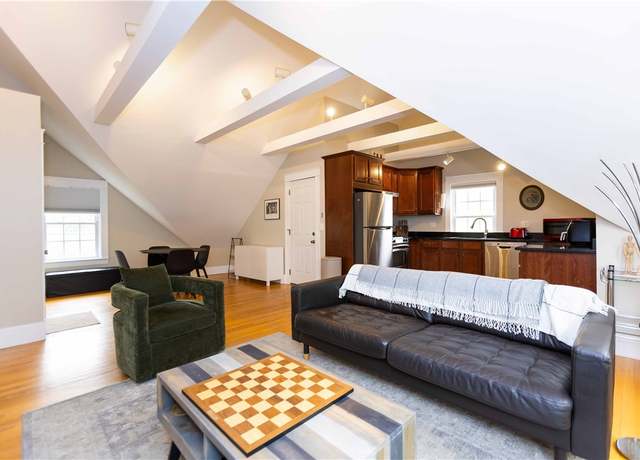 Property at 133 Sixth St #3, Providence, RI 02906, 2 beds, 1 bath