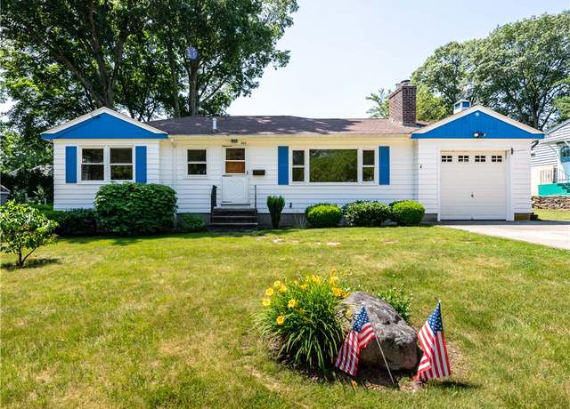 Property at 205 Lincoln Ave, Barrington, RI 02806, 3 beds, 1 bath