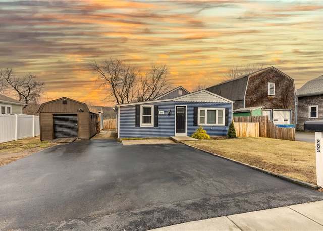 Property at 285 Railroad St, Lincoln, RI 02838, 2 beds, 1 bath