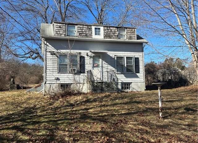 Property at 625 North Main Rd, Jamestown, RI 02835, 3 beds, 2 baths