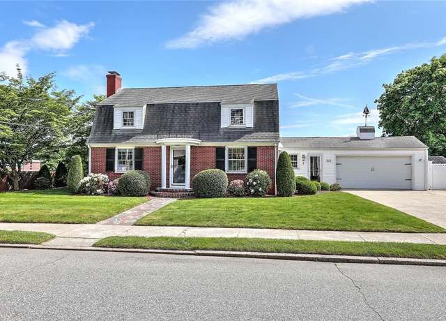 Property at 225 Saratoga Ave, Pawtucket, RI 02861, 4 beds, 2.5 baths