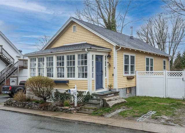 Property at 4 Findlay Pl, Newport, RI 02840, 2 beds, 1 bath