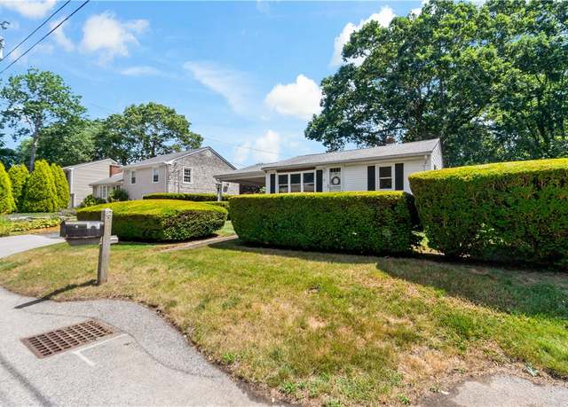 Property at 55 Wayland Trl, Narragansett, RI 02882, 1 bed, 1 bath