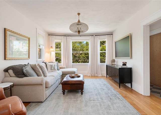 Property at 127 Irving Ave #4, Providence, RI 02906, 2 beds, 1 bath