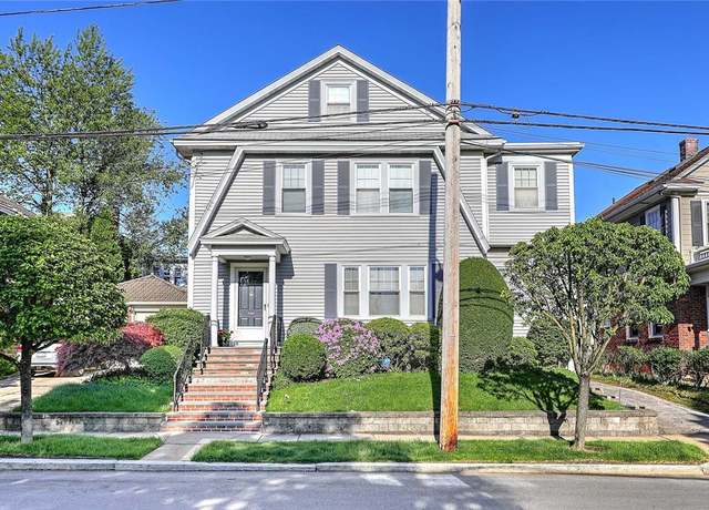 Property at 327 Elmgrove Ave, Providence, RI 02906, 3 beds, 2.5 baths