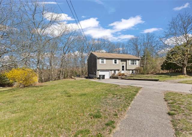 Property at 16 Monroe Dr, Coventry, RI 02816, 3 beds, 2 baths