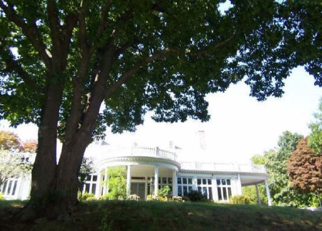 Property at 16 Yosemite Valley Rd, Westerly, RI 02891, 9 beds, 9 baths