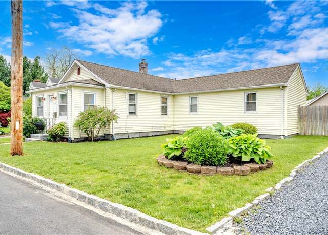 Property at 103 Appleton St, Cranston, RI 02910, 3 beds, 1 bath