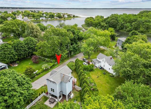 Property at 38 Economy Ave, Warwick, RI 02889, 2 beds, 1.5 baths