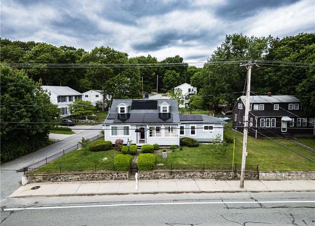 Property at 258 Simmonsville Ave, Johnston, RI 02919, 3 beds, 1.5 baths