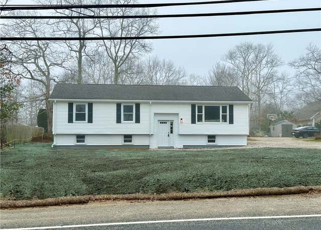 Property at 137 Crandall Rd, Tiverton, RI 02878, 3 beds, 2 baths