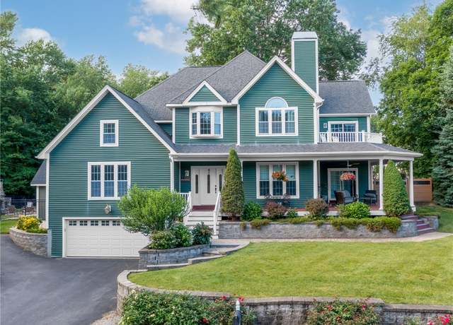Property at 2 Medinah Dr, West Warwick, RI 02893, 4 beds, 3 baths