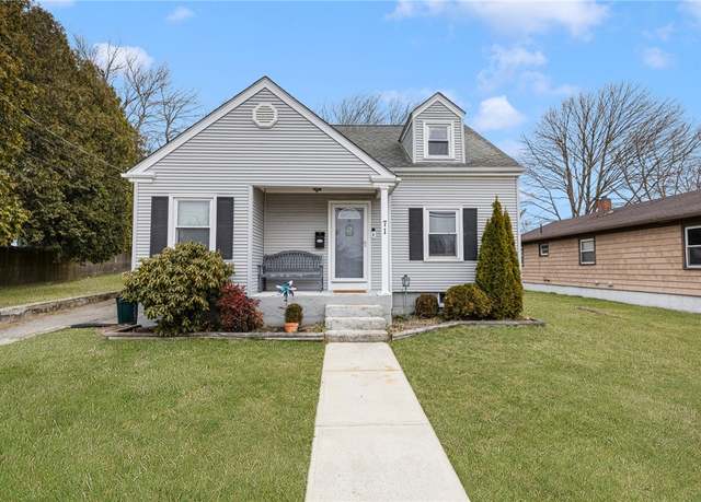 Property at 71 Curson St, West Warwick, RI 02893, 3 beds, 1 bath