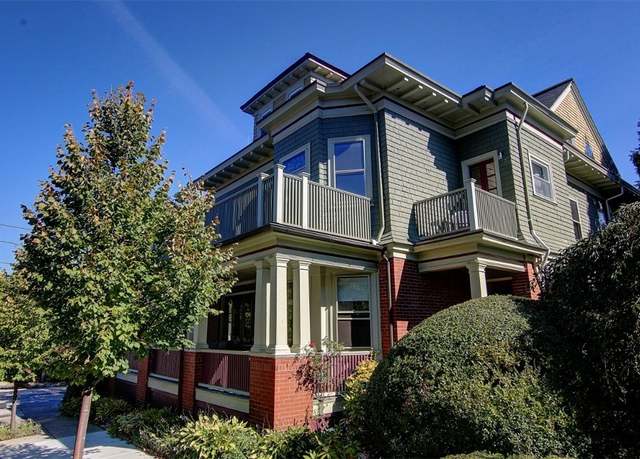 Property at 135 Prospect St #3, Providence, RI 02906, 3 beds, 2 baths