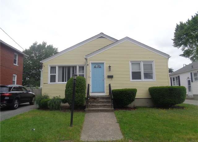 Property at 18 Dickinson Ave, North Providence, RI 02904, 3 beds, 1 bath
