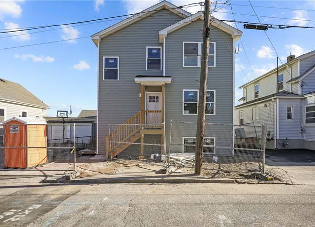 Property at 41 Hampton St, Providence, RI 02904, 8 beds, 4 baths
