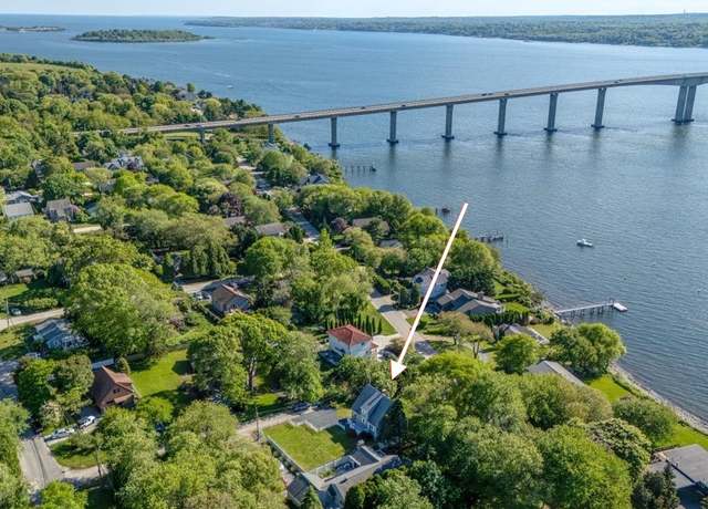 Property at 174 Seaside Dr, Jamestown, RI 02835, 2 beds, 3 baths