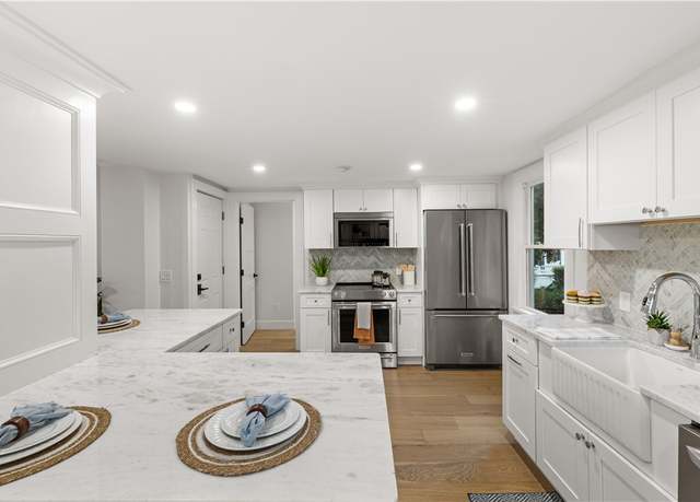 Property at 51 Poplar St #2, Newport, RI 02840, 3 beds, 2 baths