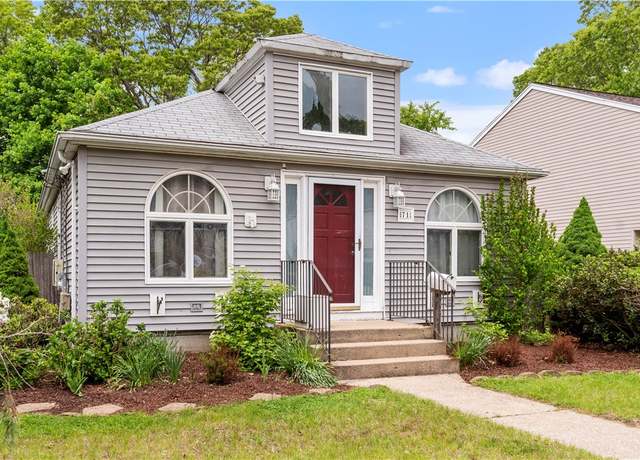 Property at 71 Lakeside Ave, Cranston, RI 02910, 2 beds, 1 bath