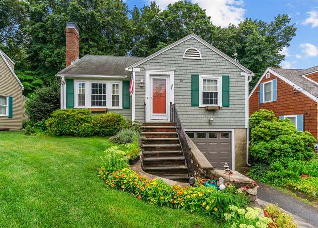 Property at 13 Welcome Rd, Smithfield, RI 02917, 4 beds, 2.5 baths