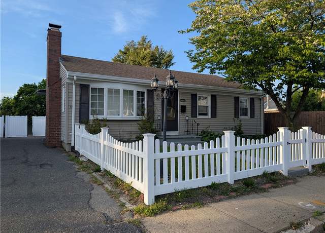 Property at 106 Flint St, Pawtucket, RI 02861, 2 beds, 1.5 baths