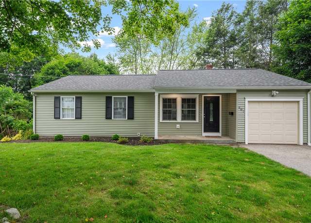 Property at 607 Knollwood Dr, Woonsocket, RI 02895, 3 beds, 2.5 baths