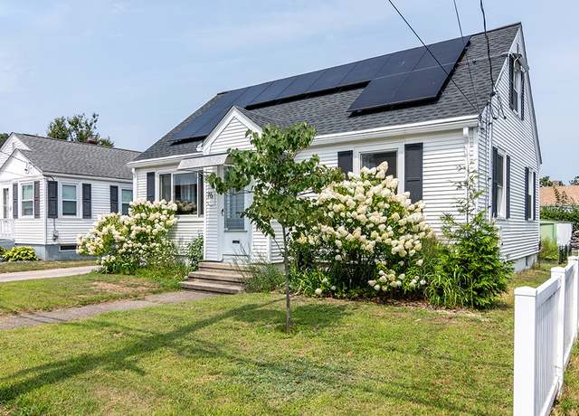 Property at 76 Burbank St, Cranston, RI 02910, 3 beds, 1 bath